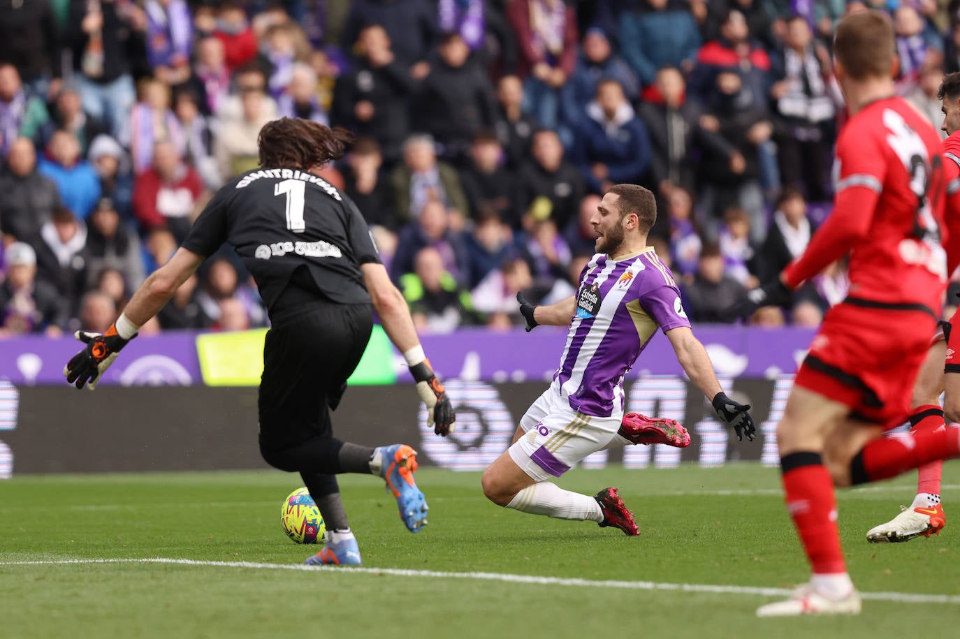 Fotos: Las fotos del Real Valladolid 0-1 Rayo Vallecano (2/2)