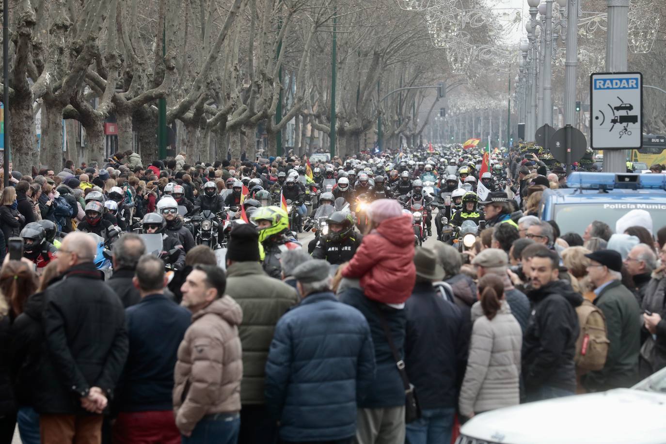 Fotos: Desfile de banderas en Pingüinos 2023 (2/4)