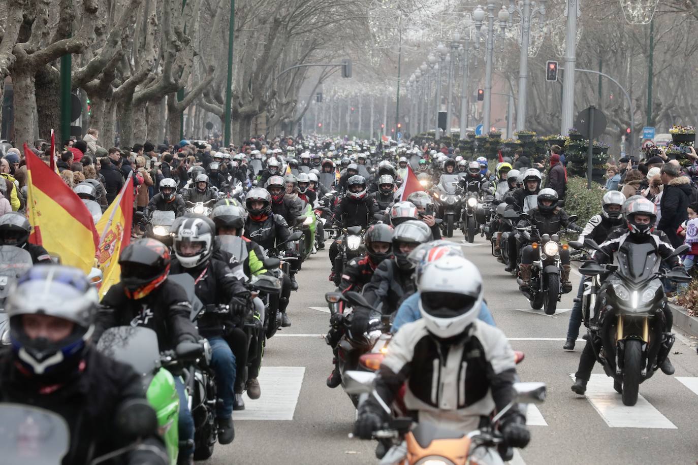 Fotos: Desfile de banderas en Pingüinos 2023 (2/4)