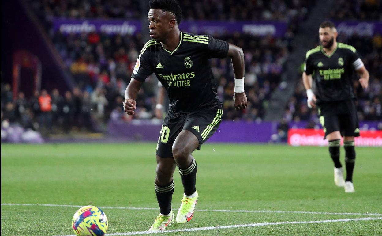 Vinicius, durante el partido de Liga disputado en el José Zorrilla. 