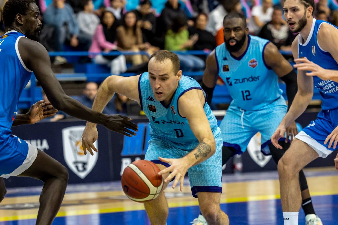 El equipo de Pedro Rivero cierra la primera vuelta de la temporada con una victoria y logra que la Copa Princesa se juegue en Palencia