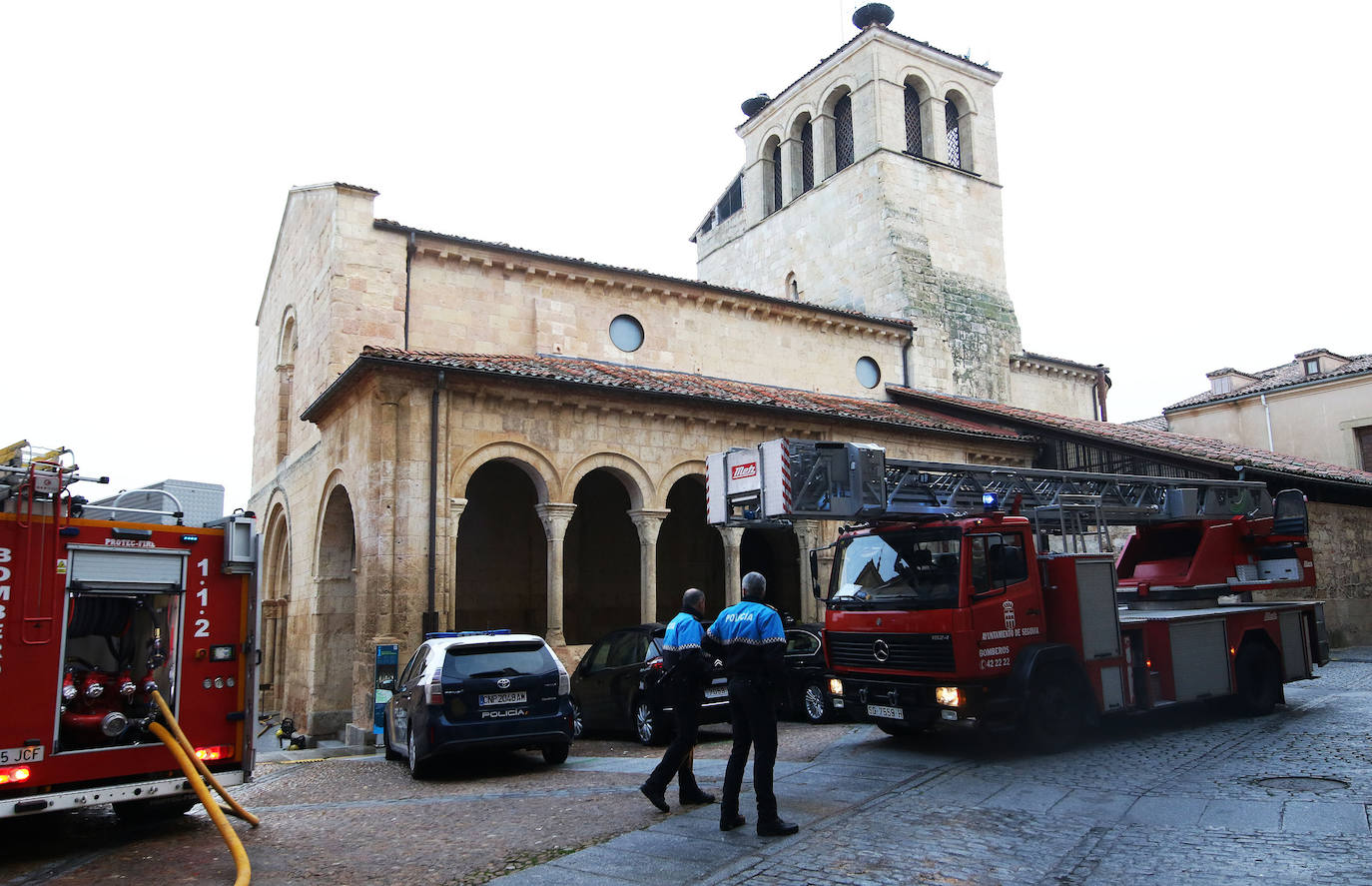 Incendio en la iglesia de la Trinidad. 