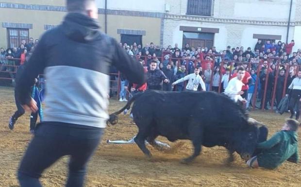 Corneado el recortador vallisoletano 'Chuvas' en el toro de San Sebastián de Paredes