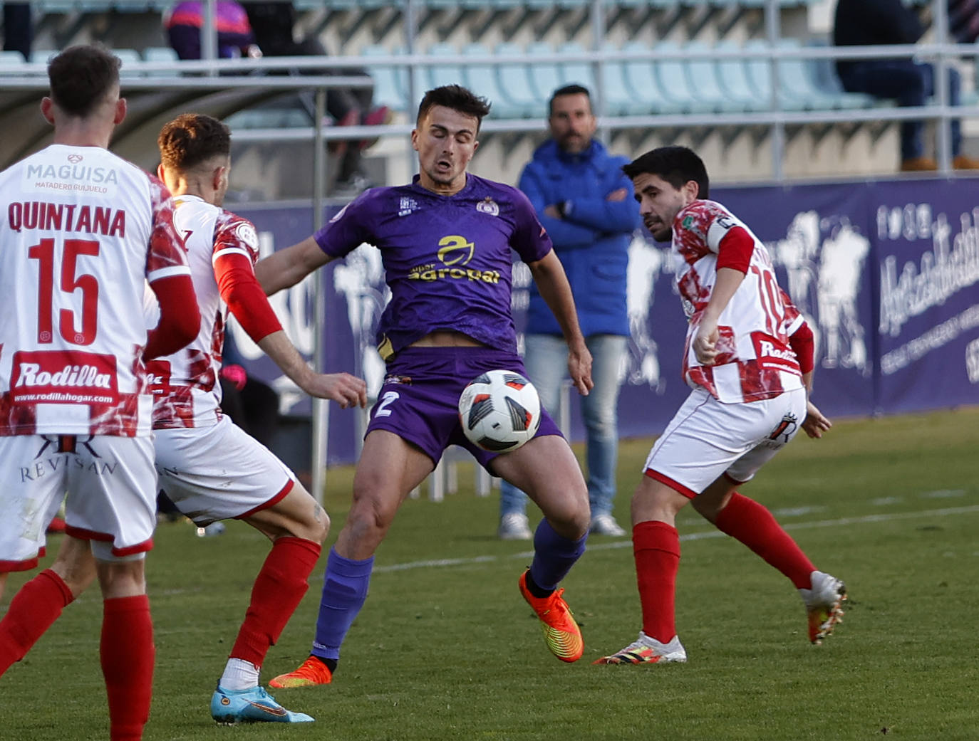 El equipo morado se mete en la lucha por el 'play-off' de ascenso a Primera RFEF