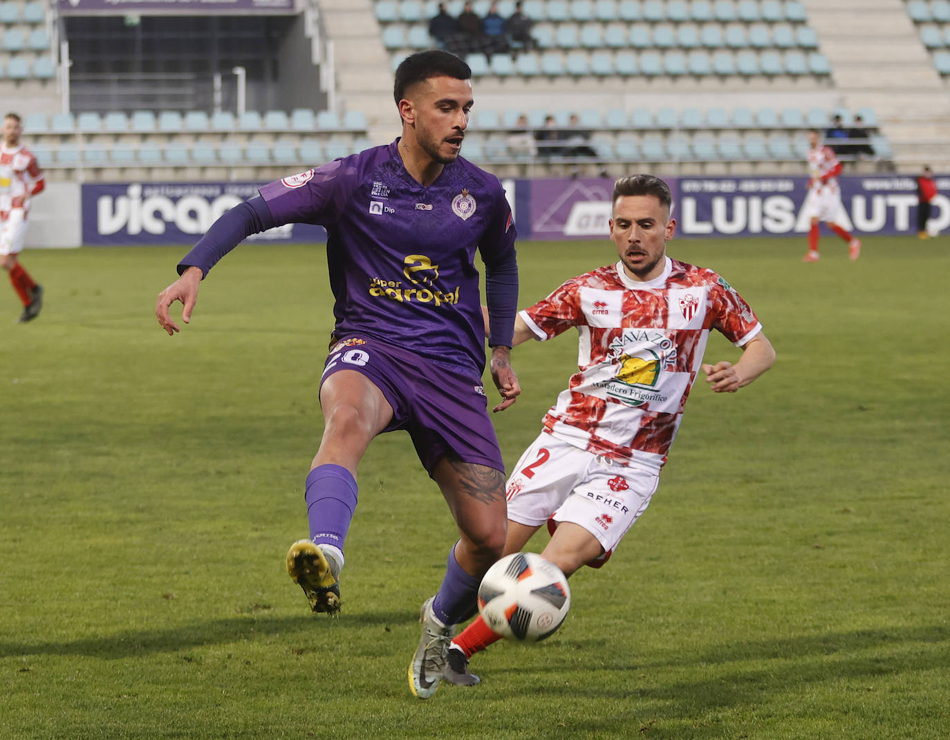 El equipo morado se mete en la lucha por el 'play-off' de ascenso a Primera RFEF