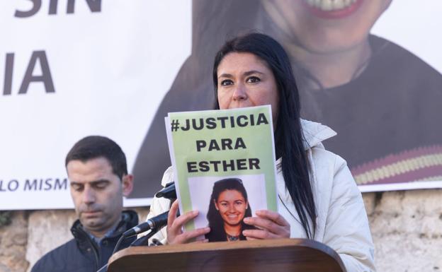 La familia de Esther López no pedirá la detención de Óscar S. pese al nuevo giro del caso