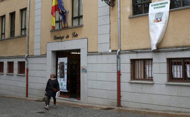 El arreglo de puertas, grietas y humedades, principales demandas de los colegios de Segovia