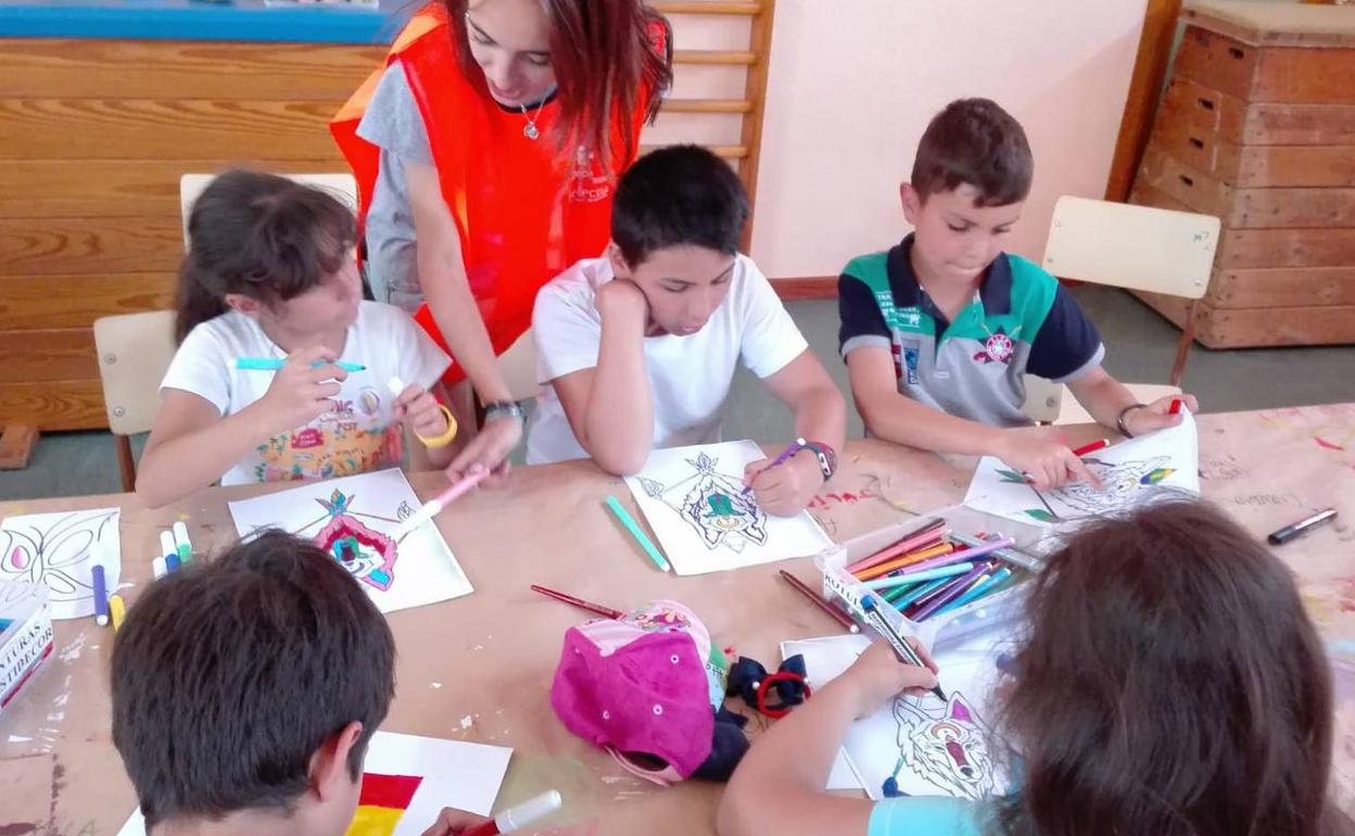 Niños participantes en una edición pasada de Conciliamos en un colegio de Ciudad Rodrigo.
