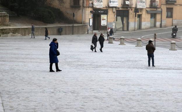 La cinarra cubre de blanco Segovia