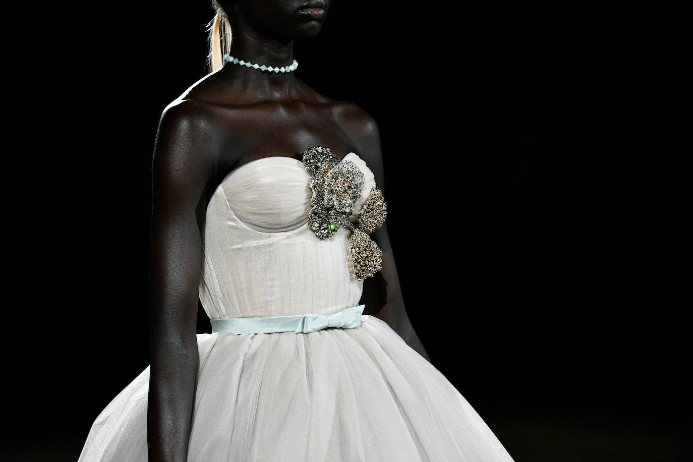 Fotos: Los vestidos más extravagantes de la París Fashion Week