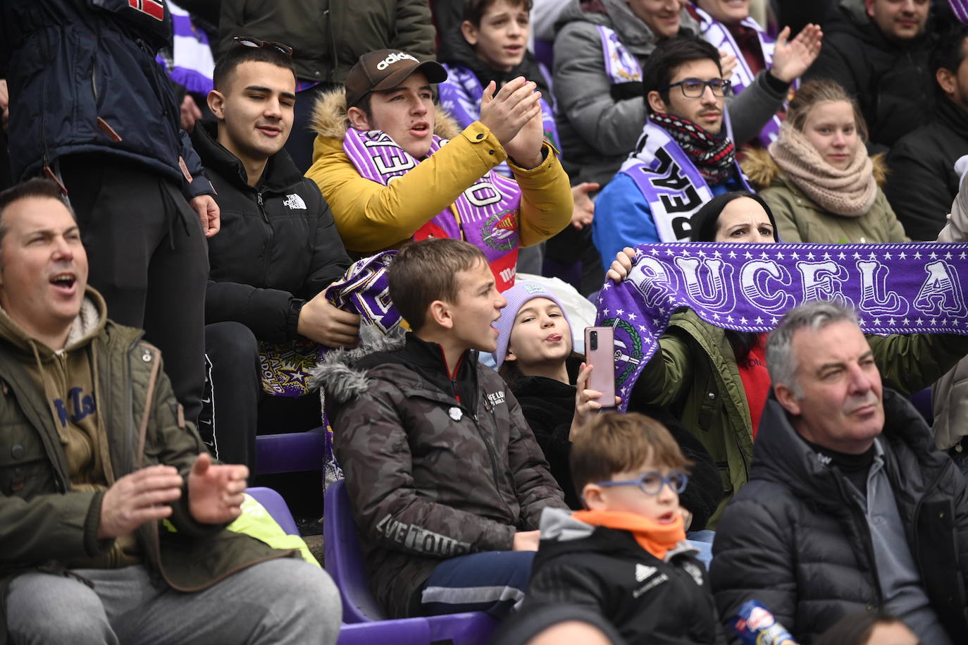 Fotos: Búscate en la grada de Zorrilla (1/2)