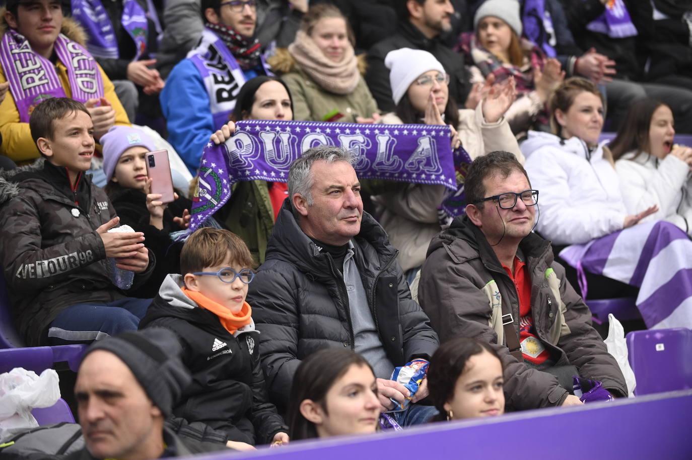 Fotos: Búscate en la grada de Zorrilla (1/2)