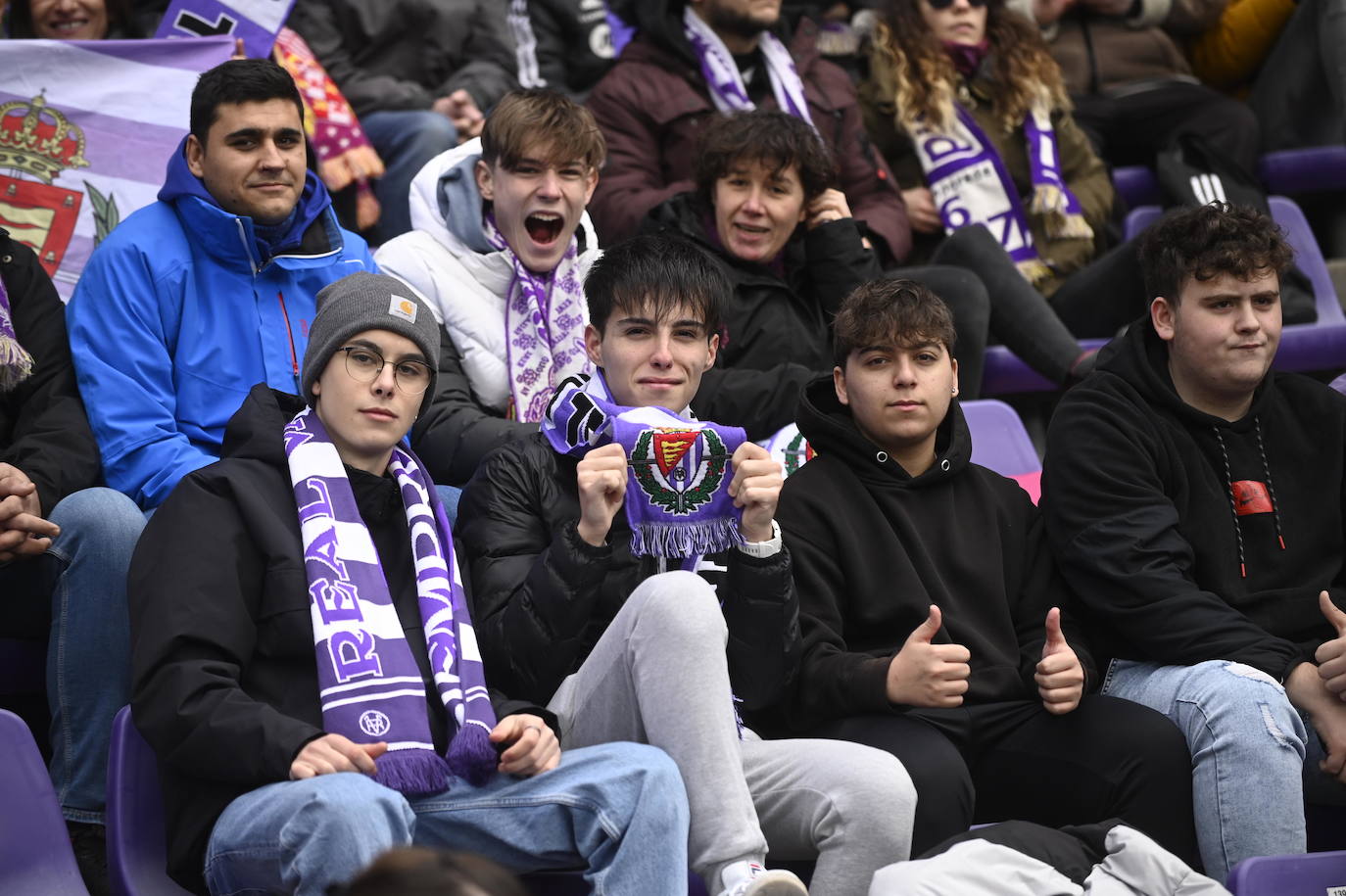 Fotos: Búscate en la grada de Zorrilla (1/2)