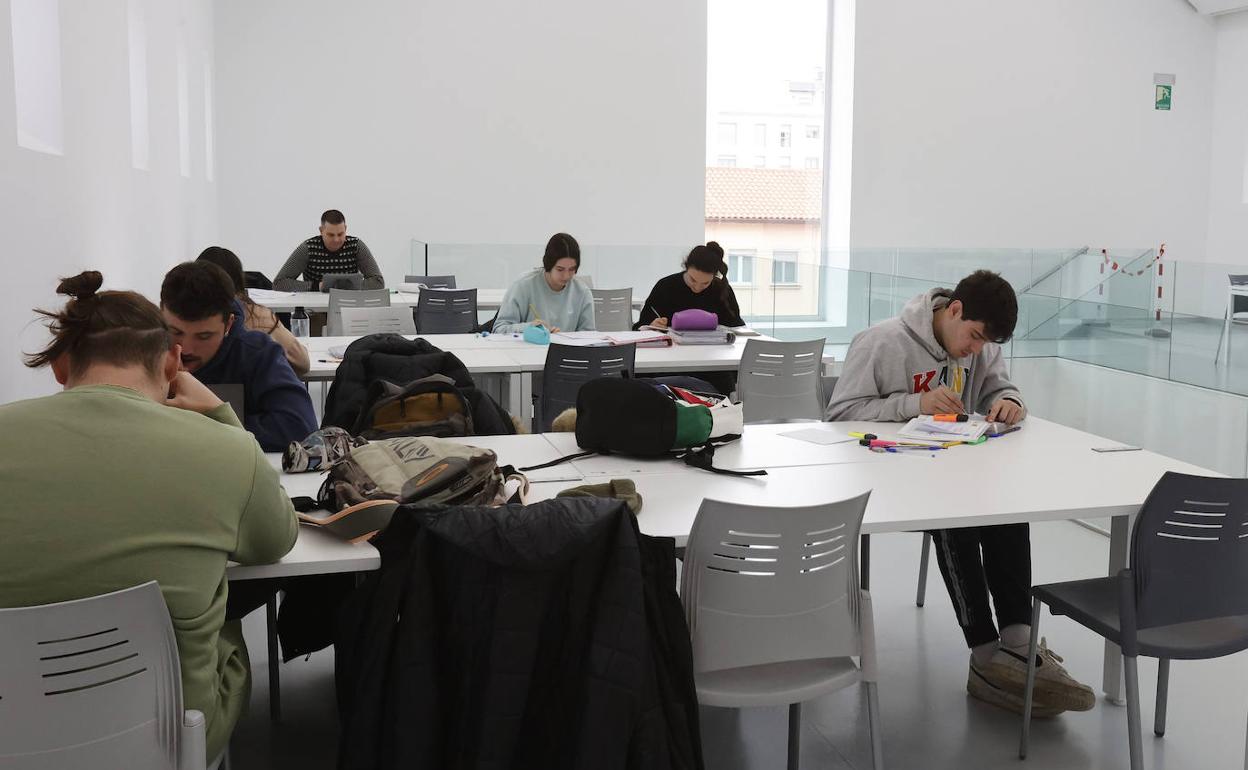 Sala de estudio en el Centro Cultural Lecrác.