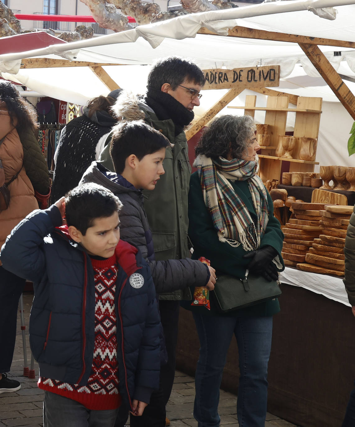 Medio centenar de puestos permanecerán en la capital palentina hasta el domingo