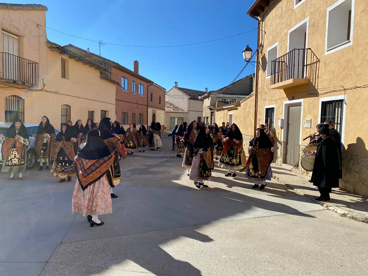 Fotos: Procesión de Santa Águeda en Tiedra