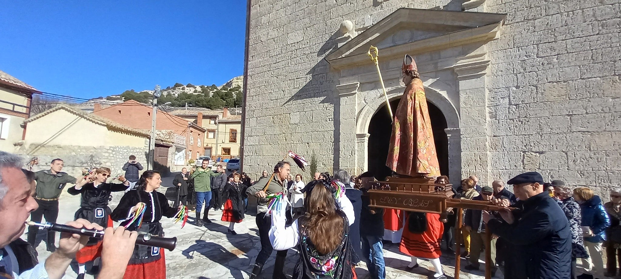 Hornillos de Cerrato danza en honor a las Candelas y San Blas