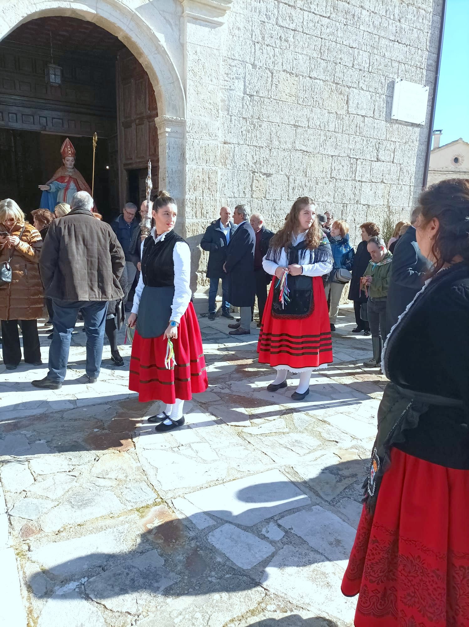 Hornillos de Cerrato danza en honor a las Candelas y San Blas