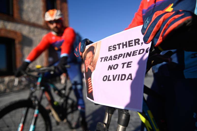 Fotos: Traspinedo se monta en bici para recordar a Esther López un año después