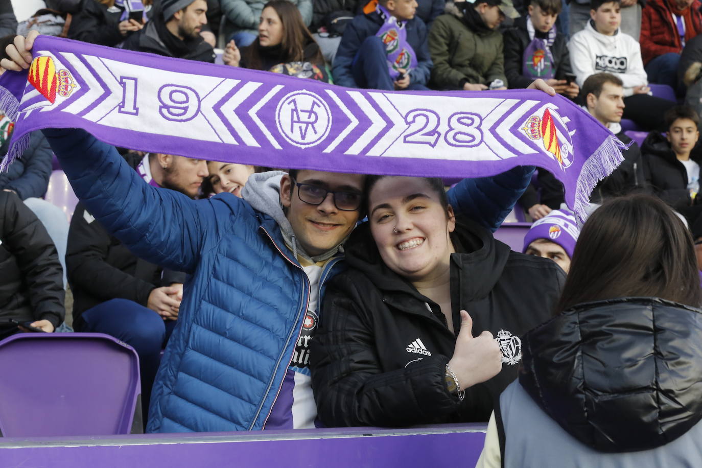 Fotos: Búscate en la grada del partido del Real Valladolid ante Osasuna (2/5)