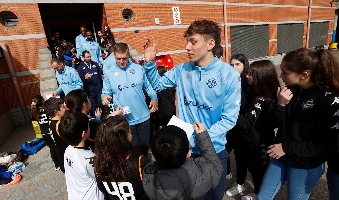 La Copa Princesa visita la sede de Zunder, Maristas y el Hospital Río Carrión