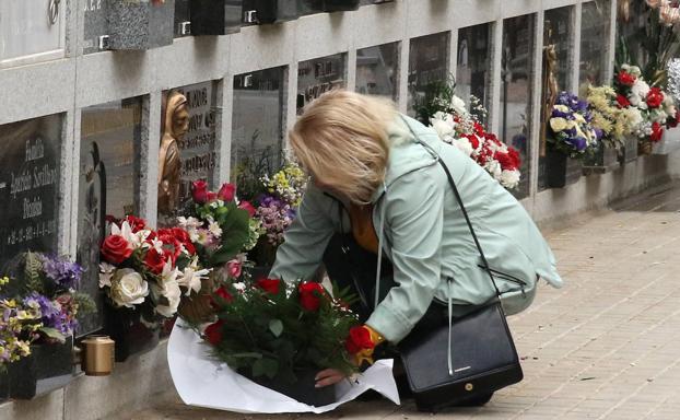 El Ayuntamiento dejará de pagar los servicios religiosos en el cementerio