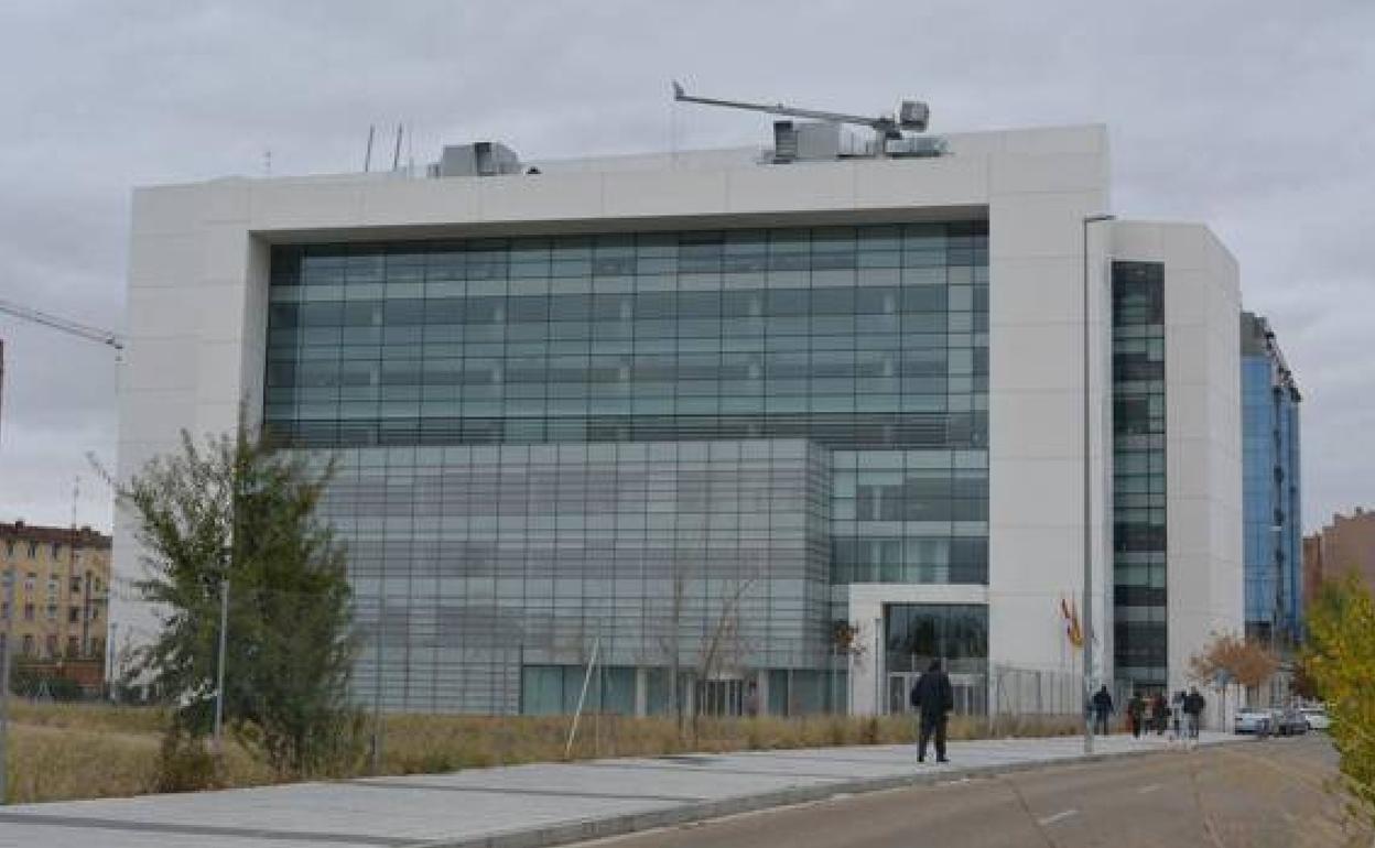 Edificio de la Seguridad Social en Valladolid. 