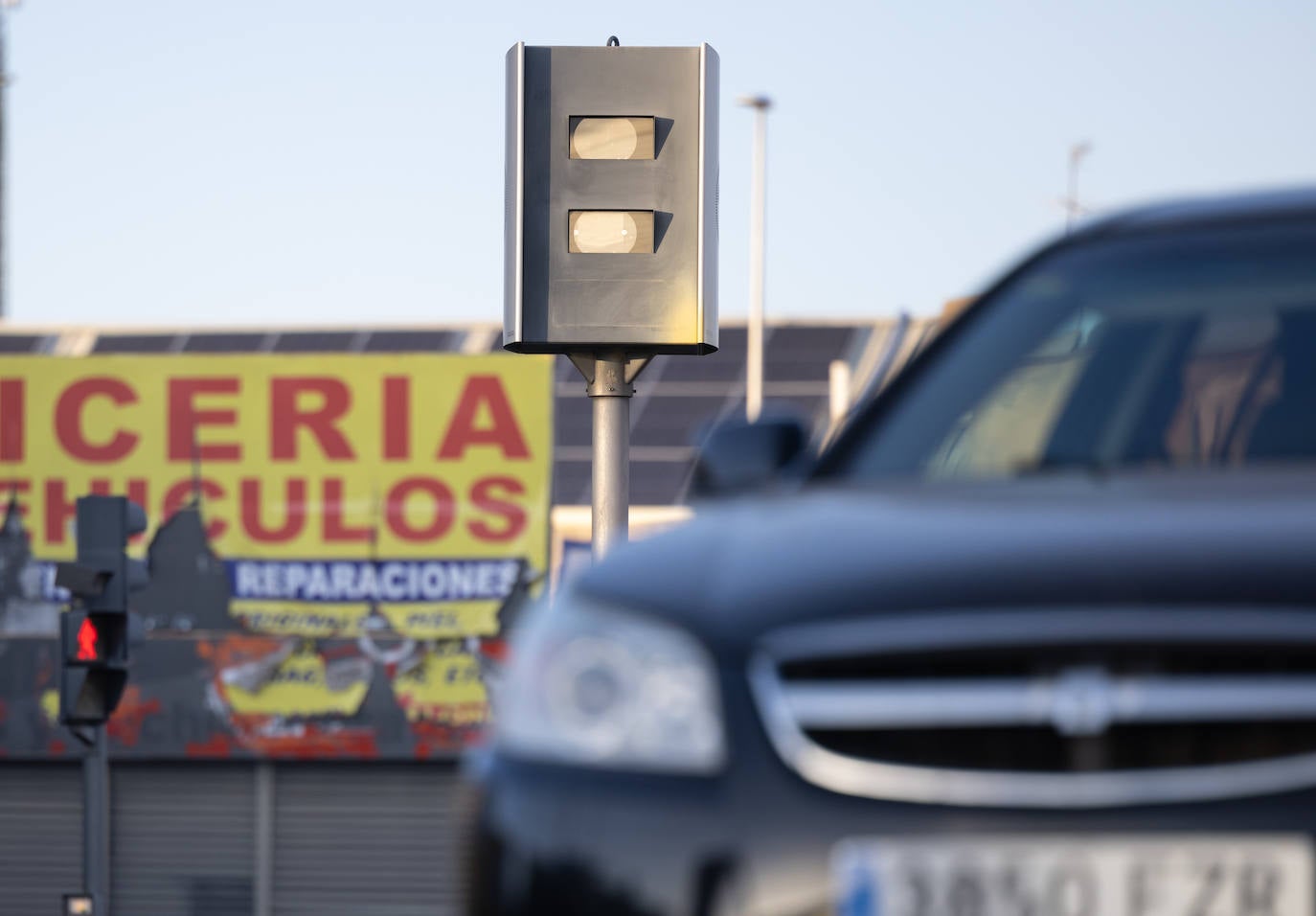 El radar de la avenida de Burgos, el que más multa de Valladolid.