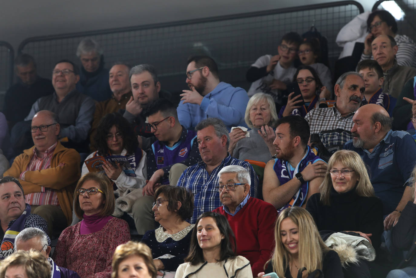 Fotos: Búscate en las gradas del Zunder-Alicante del viernes 17