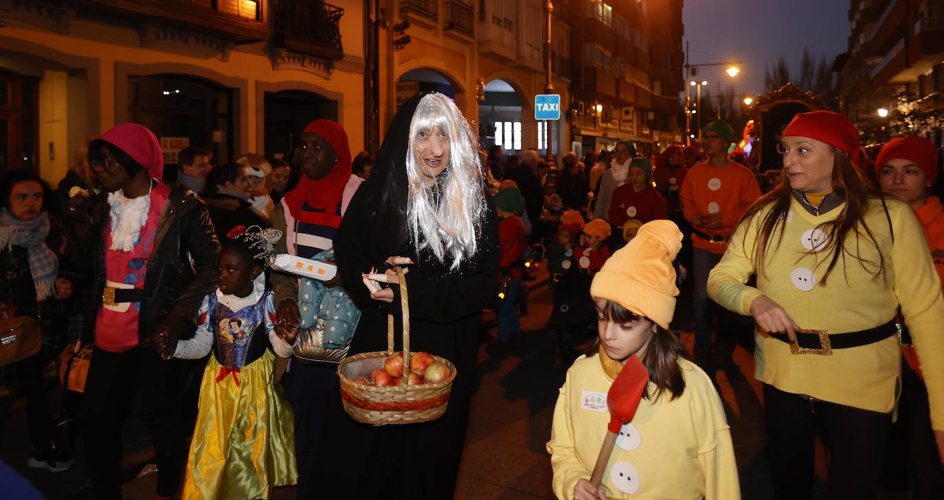 Fotos: El desfile del carnaval de Palencia, al detalle (I)