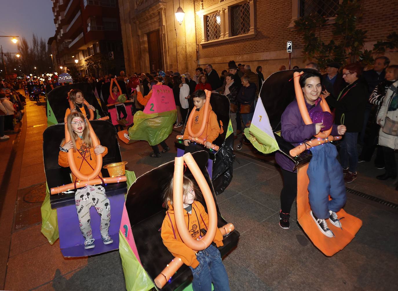 Fotos: El desfile del carnaval de Palencia, al detalle (I)