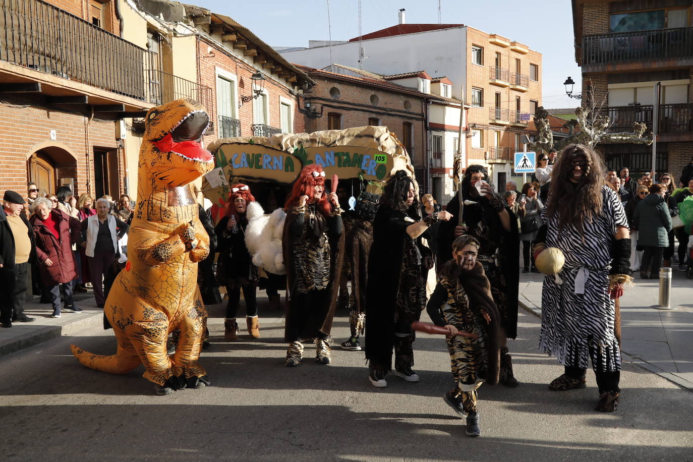 Un momento del desfile de carnaval en Tudela de Duero. 