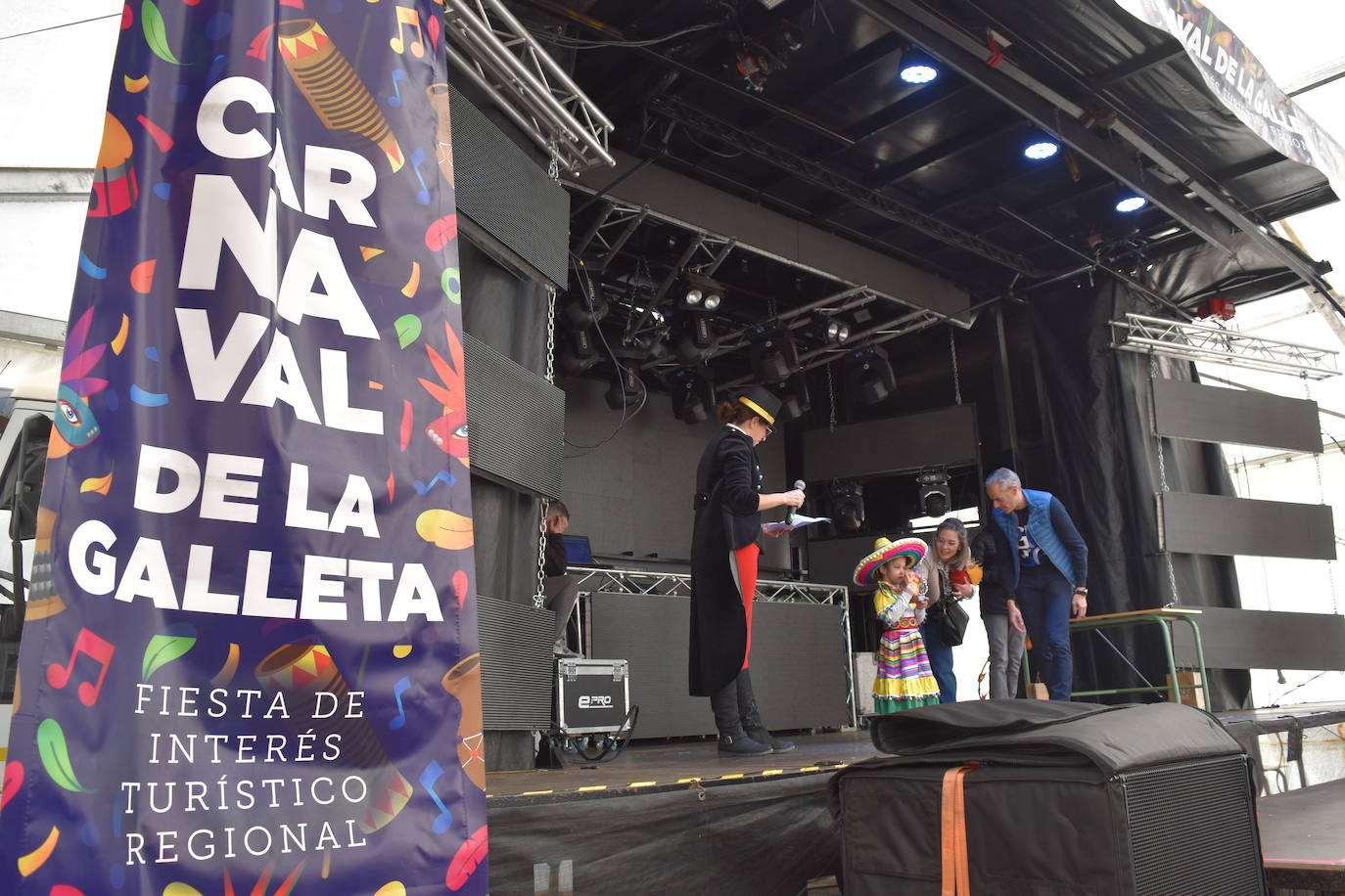 Fotos: Las mascotas se disfrazan en el Carnaval de la Galleta