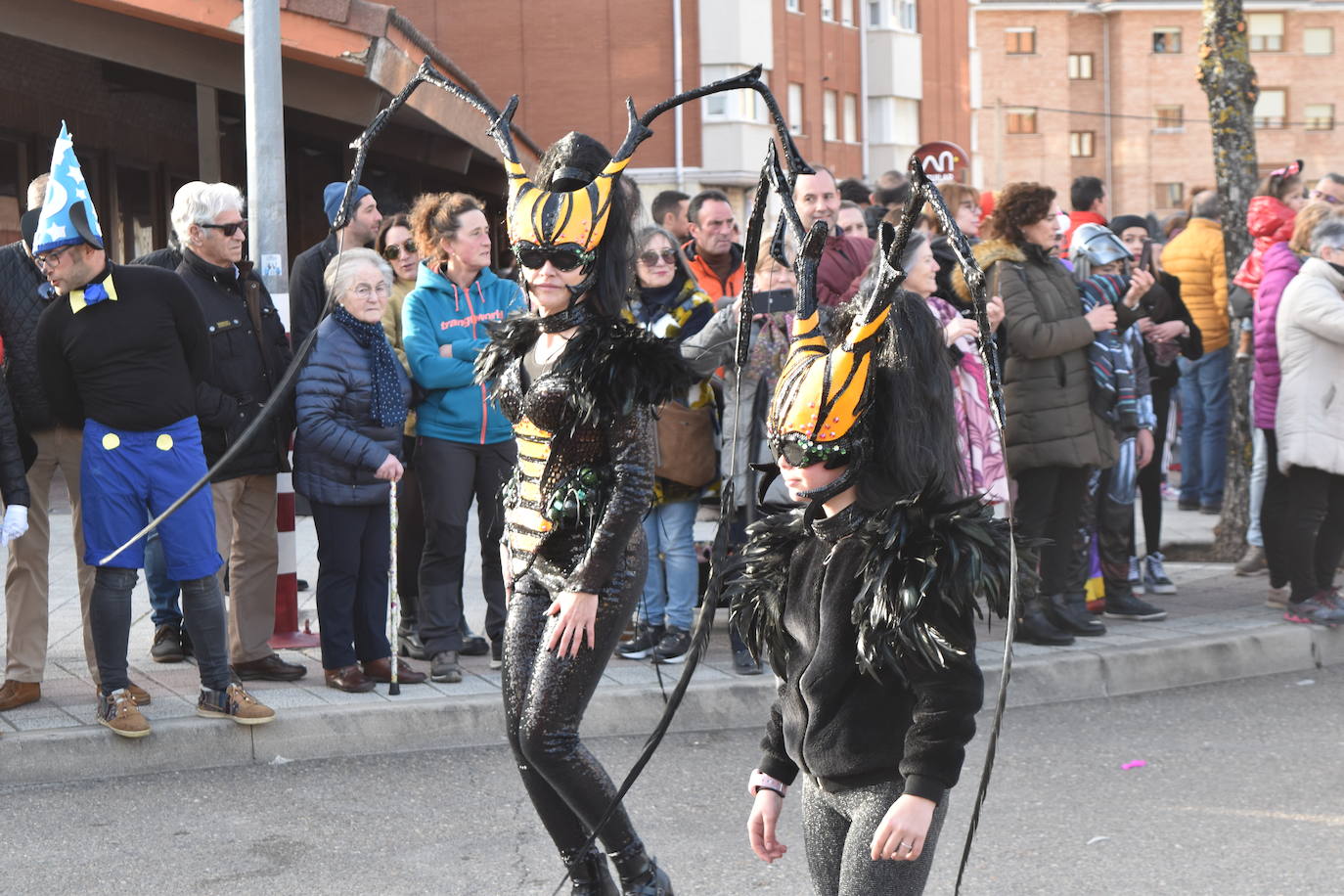 Fotos: Los niños, protagonistas del carnaval de Aguilar este domingo