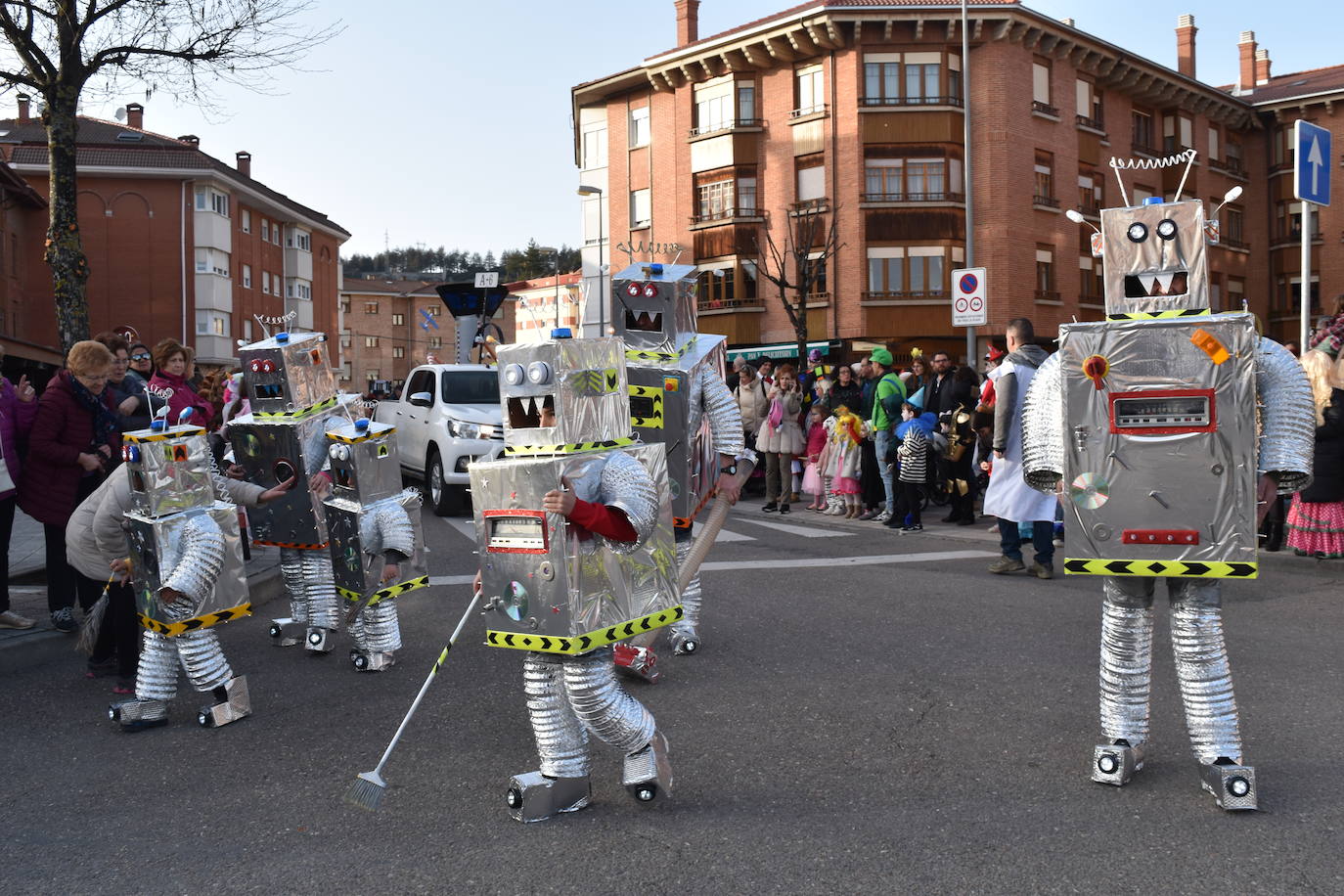 Fotos: Los niños, protagonistas del carnaval de Aguilar este domingo