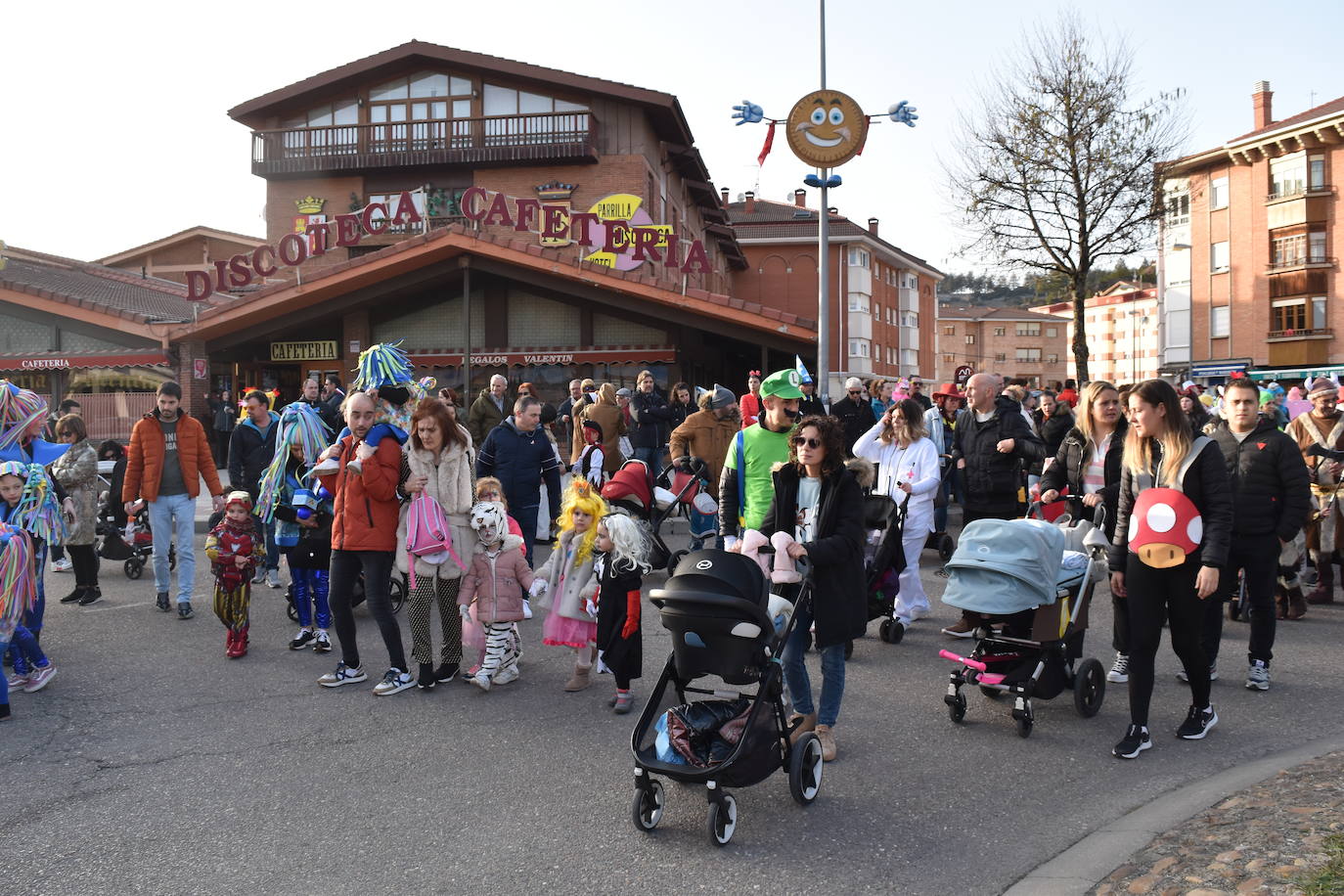 Fotos: Los niños, protagonistas del carnaval de Aguilar este domingo