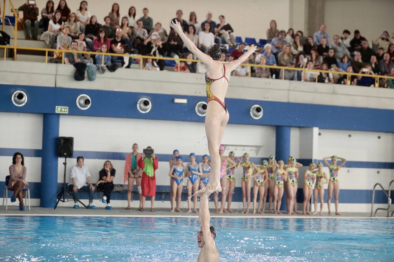 Fotos: La nadadora Laura López Valle en la piscina de Parquesol