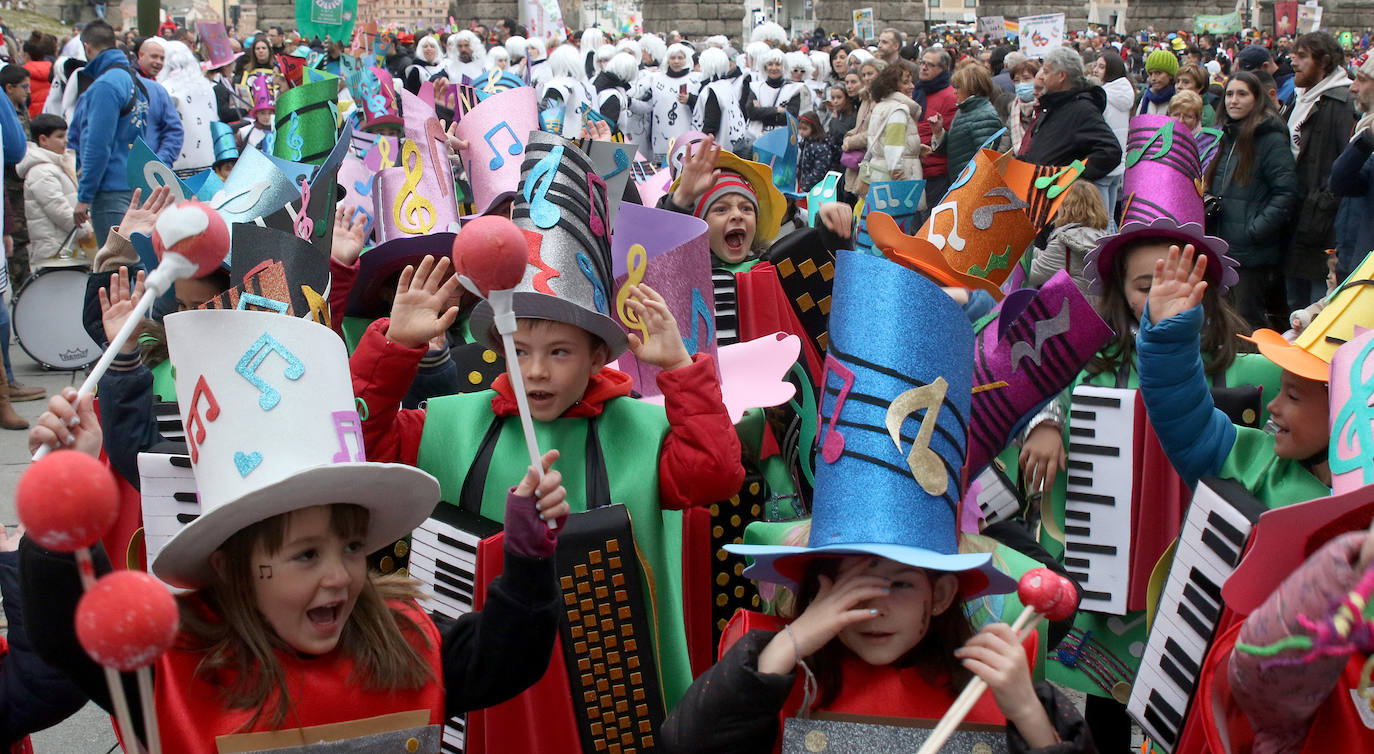 Desfile infantil en el Carnaval de Segovia. 