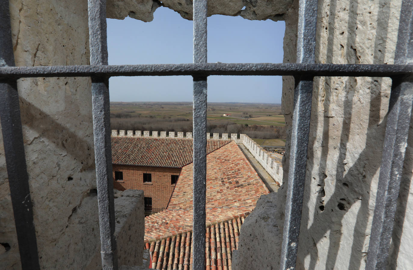 Fotos: El castillo de Monzón se prepara para abrir al turismo