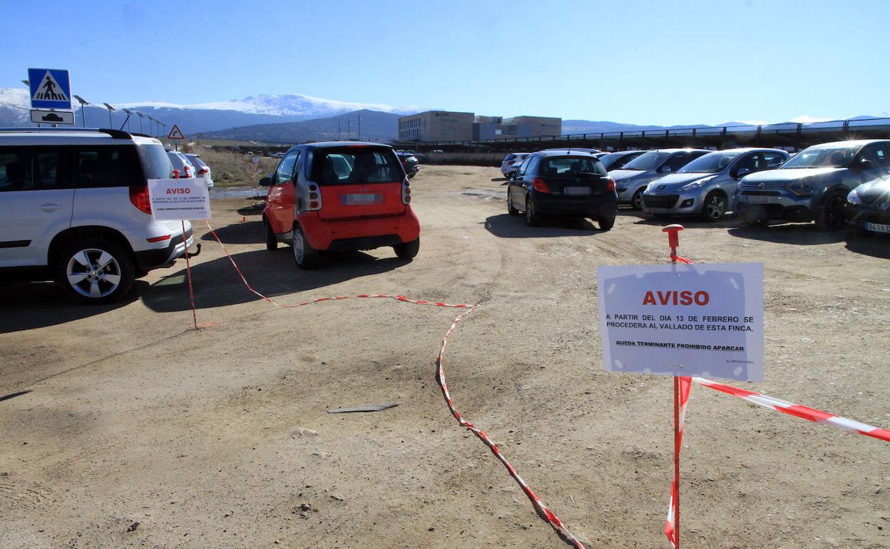 Terrenos próximos al Ave donde se pretende acometer el vallado. 