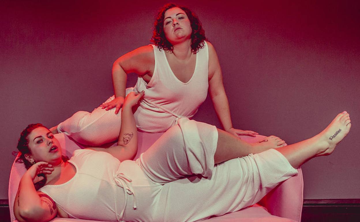 Teresa López y Mara Jiménez, intérpretes de 'Gordas'. 