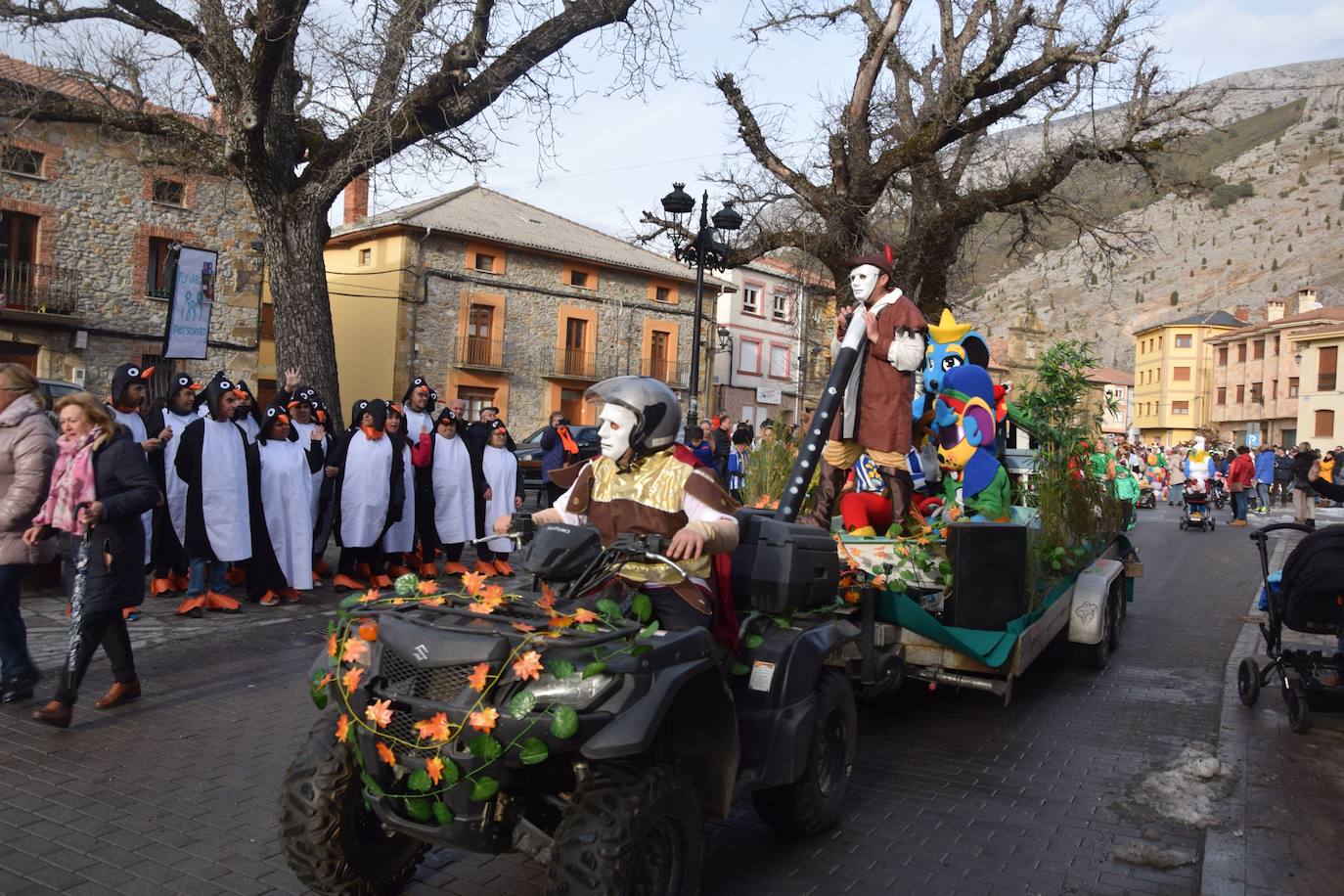 Fotos: Desfile de carnaval en Velilla del Río Carrión