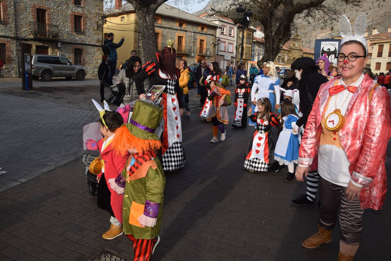 Fotos: Desfile de carnaval en Velilla del Río Carrión