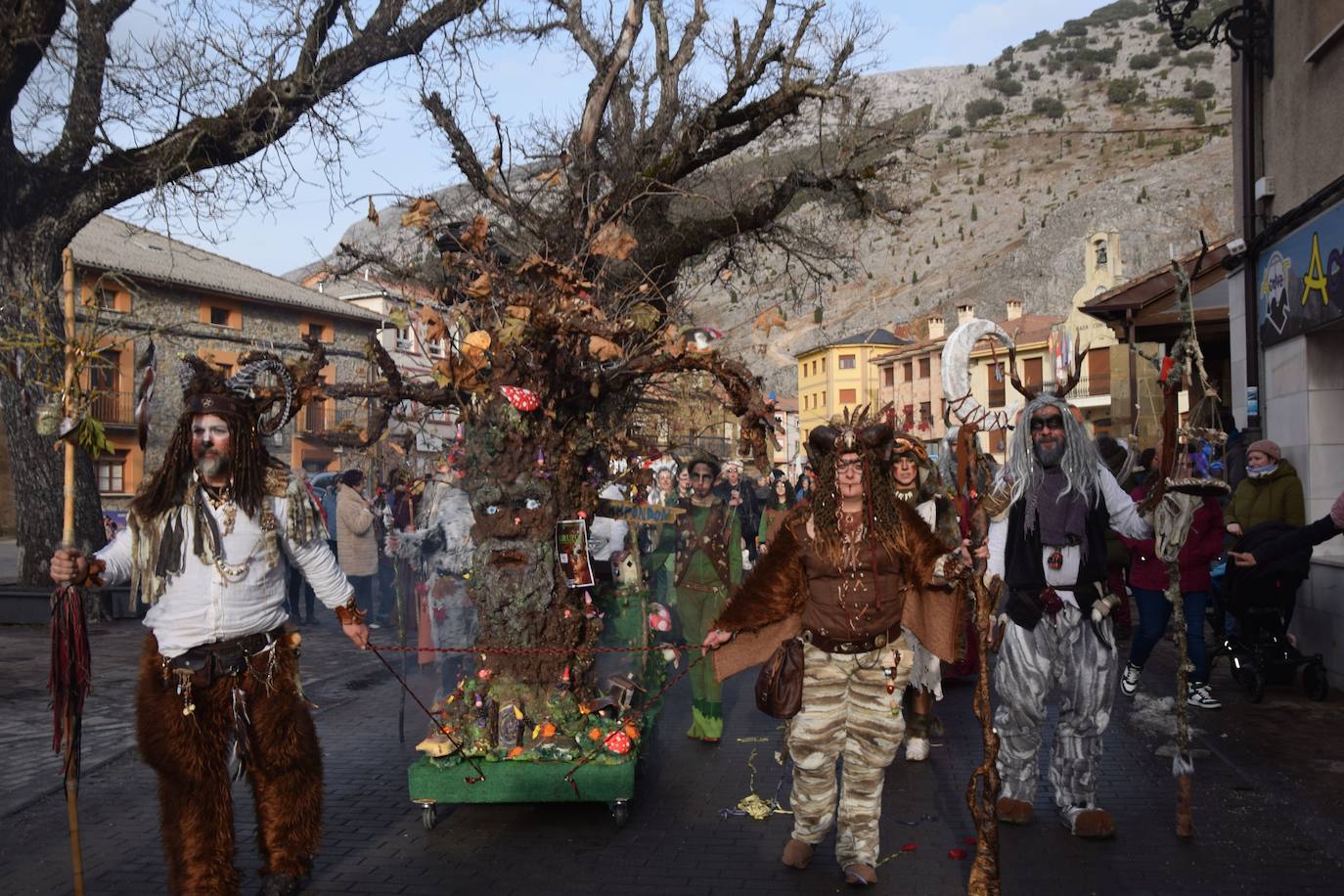 Fotos: Desfile de carnaval en Velilla del Río Carrión