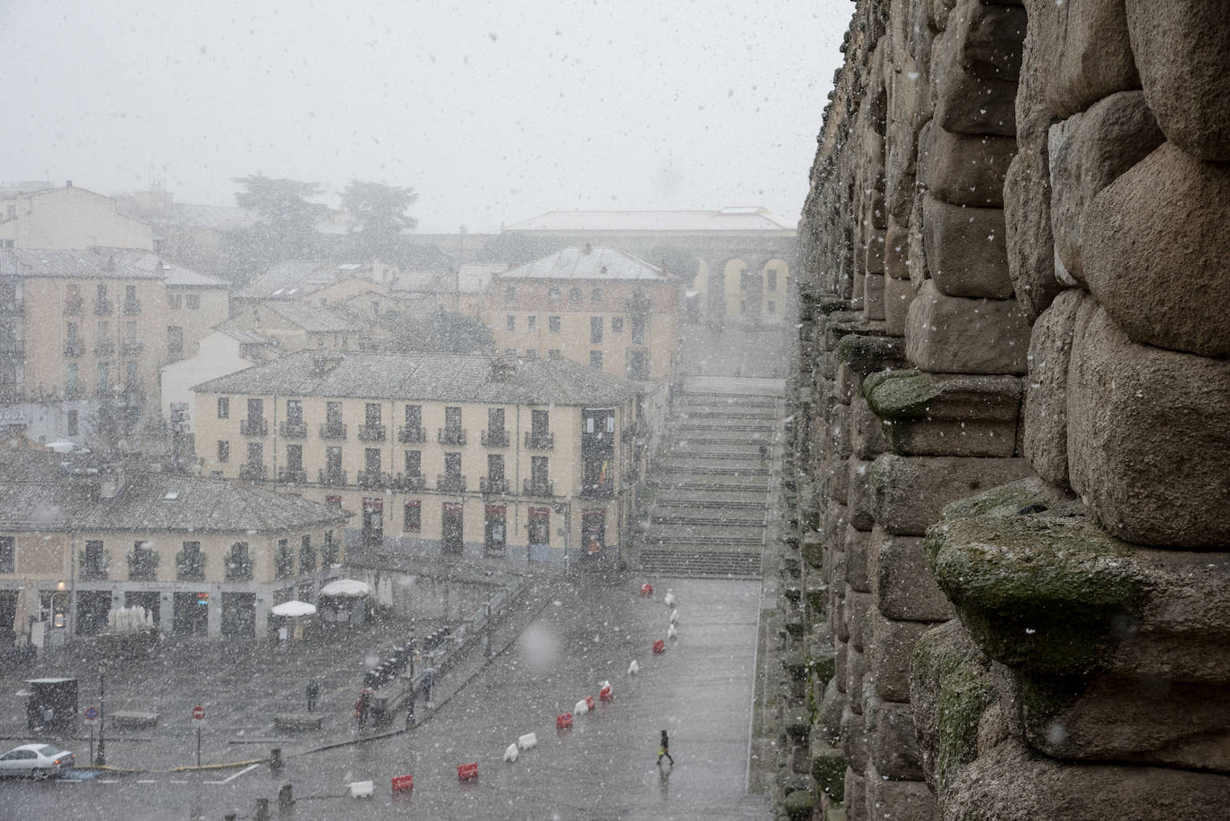 Nevada en Segovia capital en la mañana de este jueves.