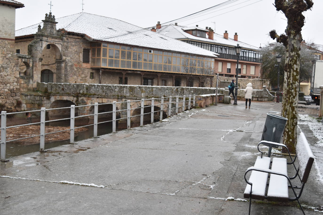 Aguilar y el resto de la provincia palentina ha amanecido con una capa blanca