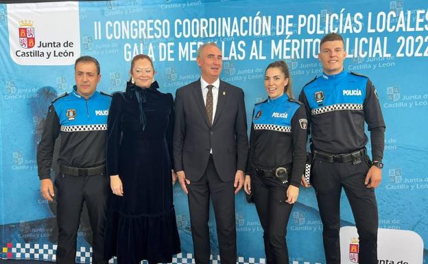 Policías locales galardonados el pasado noviembre por la Junta de Castilla y León.