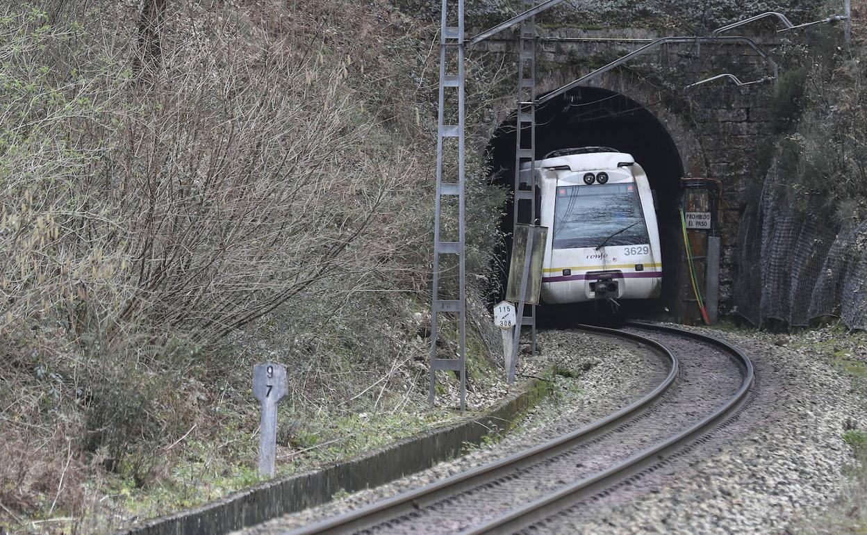 Tren de Feve en Asturias.