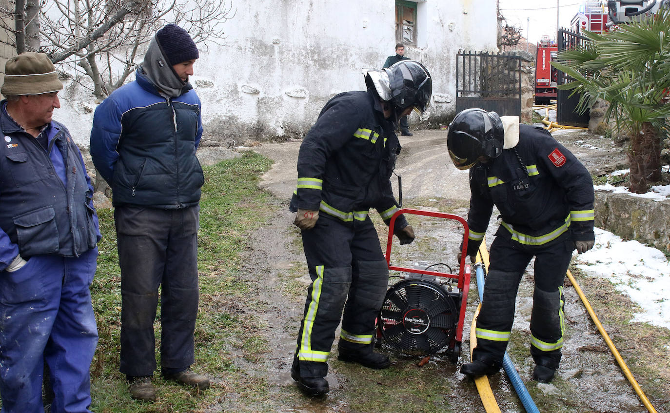 Incendio de una vivienda en Gallegos. 