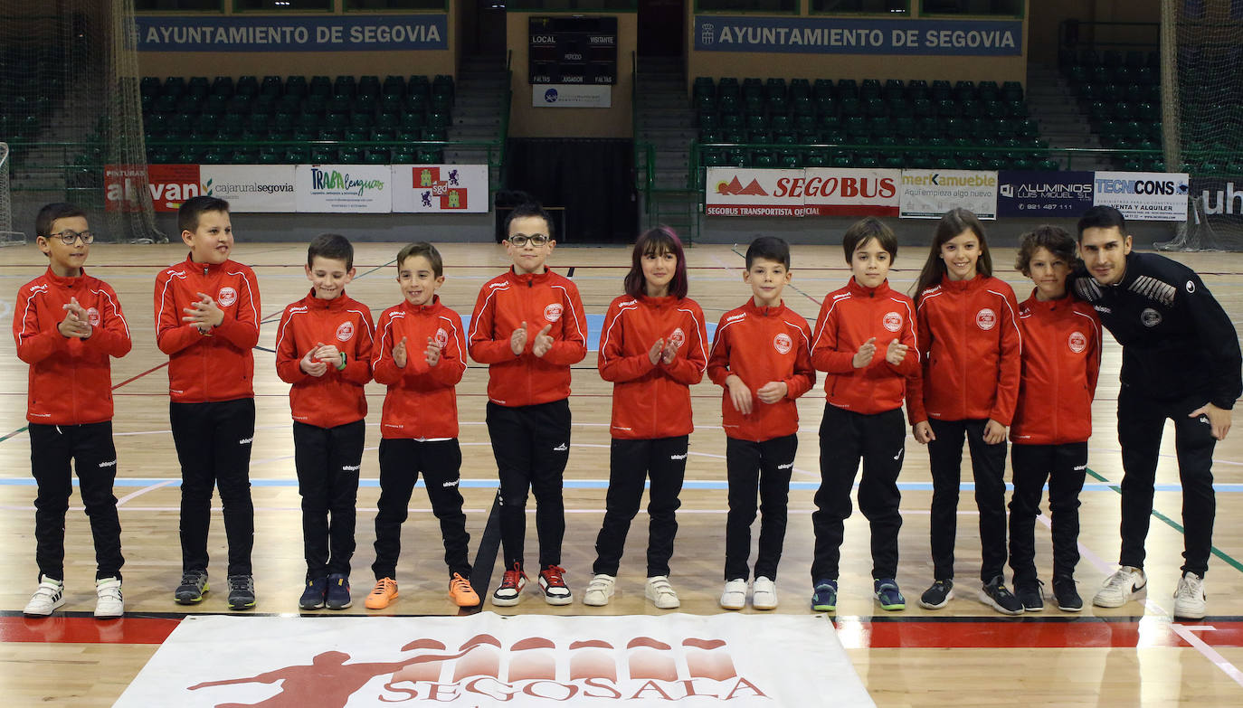 Presentacion de los equipos del club Segosala. 